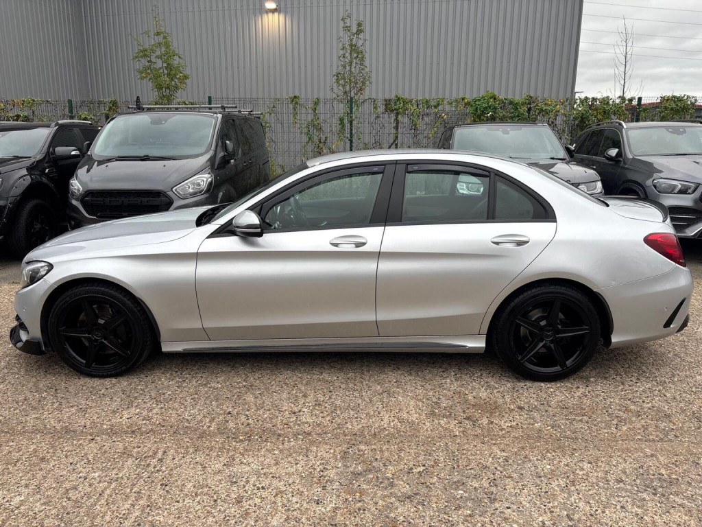 MERCEDES-BENZ C CLASS