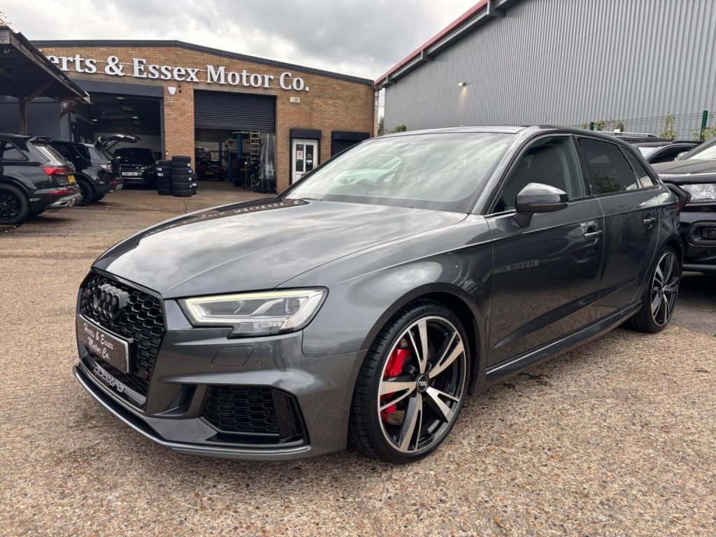 AUDI RS3
