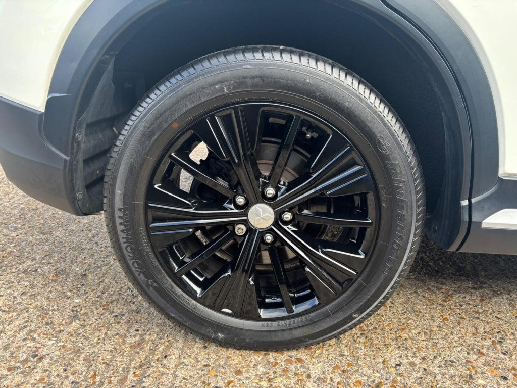 MITSUBISHI ECLIPSE CROSS