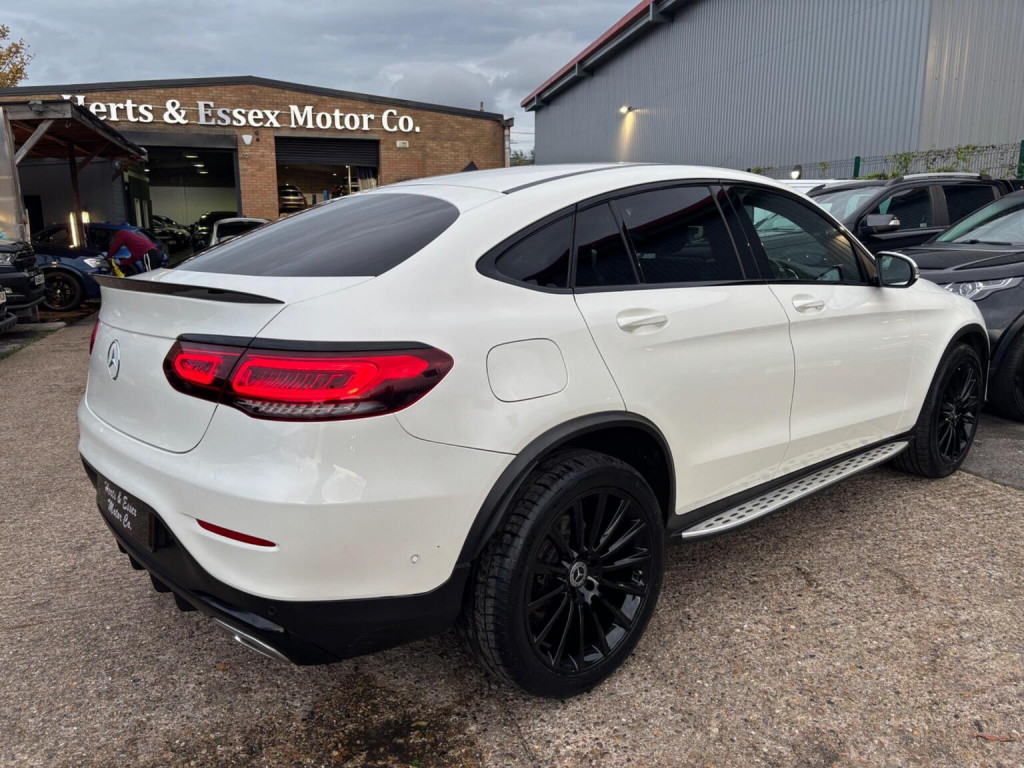 MERCEDES-BENZ GLC