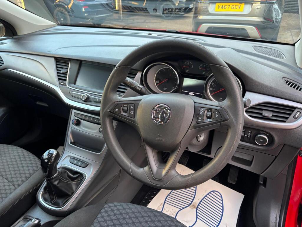 VAUXHALL ASTRA