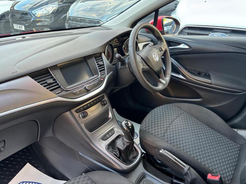 VAUXHALL ASTRA