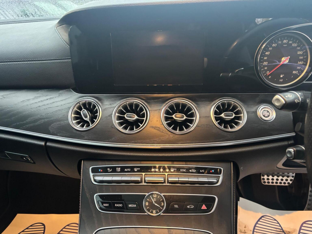 MERCEDES-BENZ E CLASS