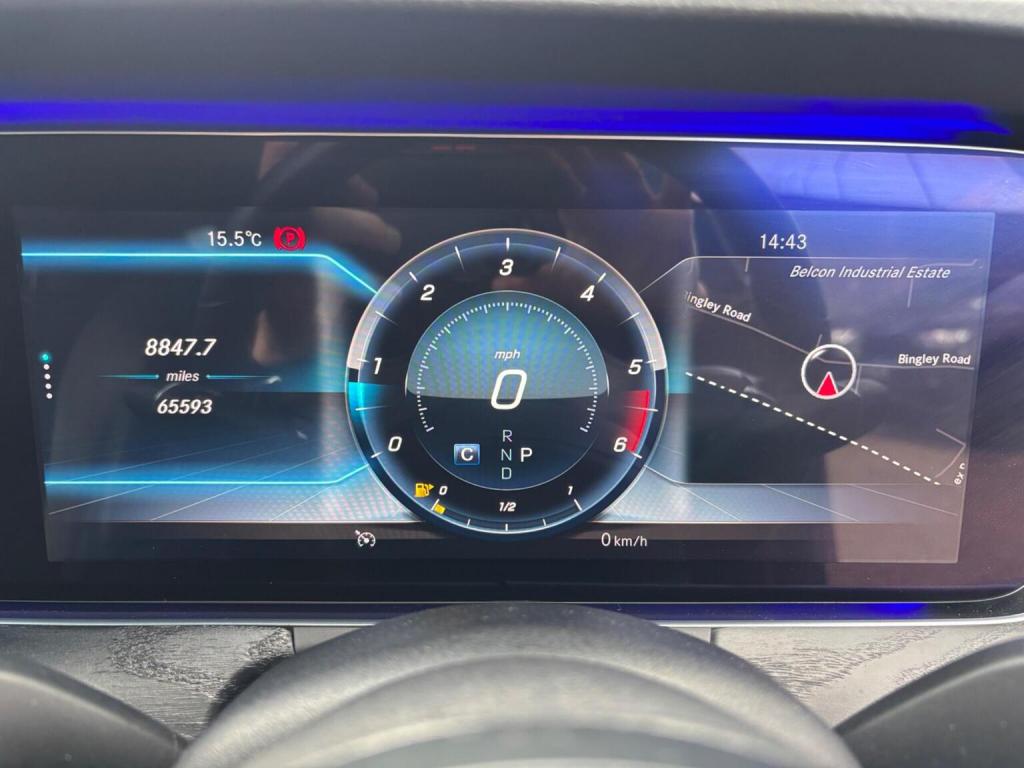 MERCEDES-BENZ E CLASS