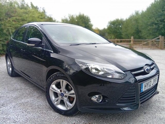 FORD FOCUS 1.6 Zetec Powershift Euro 5 5dr