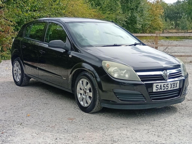 VAUXHALL ASTRA 1.8i 16v Club 5dr