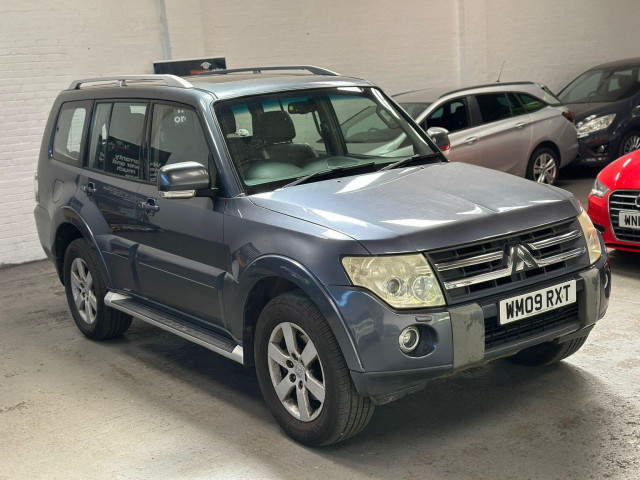 MITSUBISHI SHOGUN 3.2 DI-DC Elegance Auto 4WD Euro 4 5dr LWB