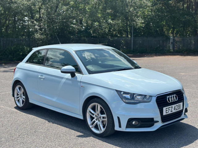 AUDI A1 1.6 TDI S line Euro 5 (s/s) 3dr