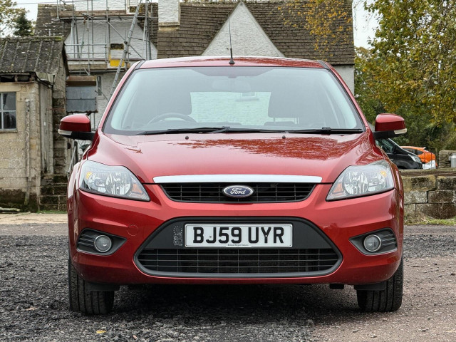 FORD FOCUS 1.6 Zetec 5dr