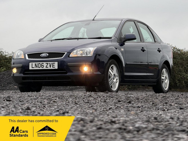 FORD FOCUS 1.6 Ghia 4dr