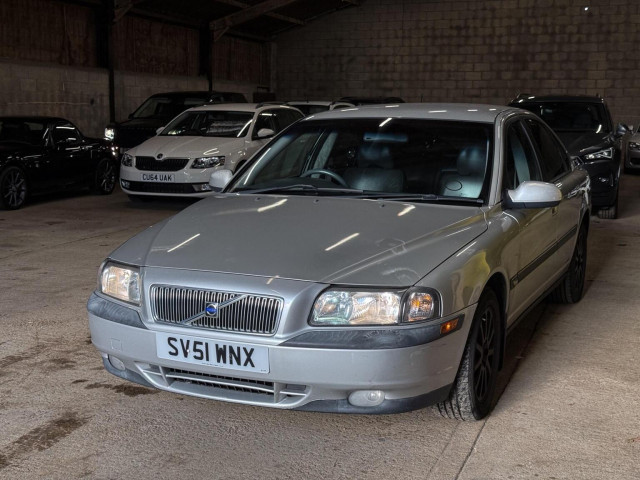VOLVO S80 2.4 4dr