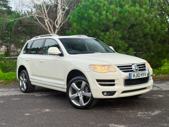VOLKSWAGEN TOUAREG