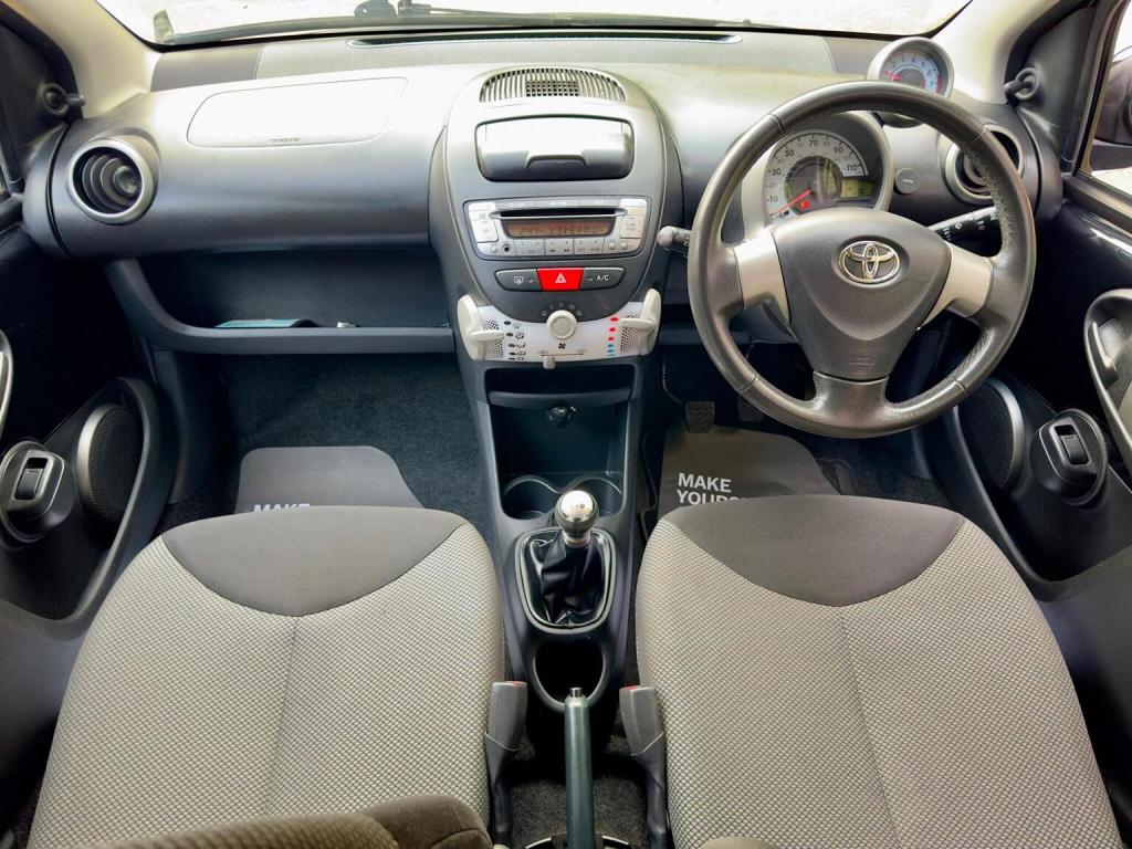 TOYOTA AYGO