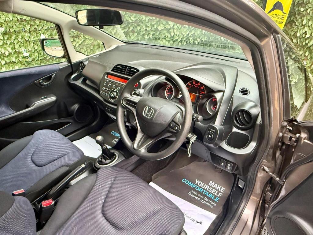HONDA JAZZ