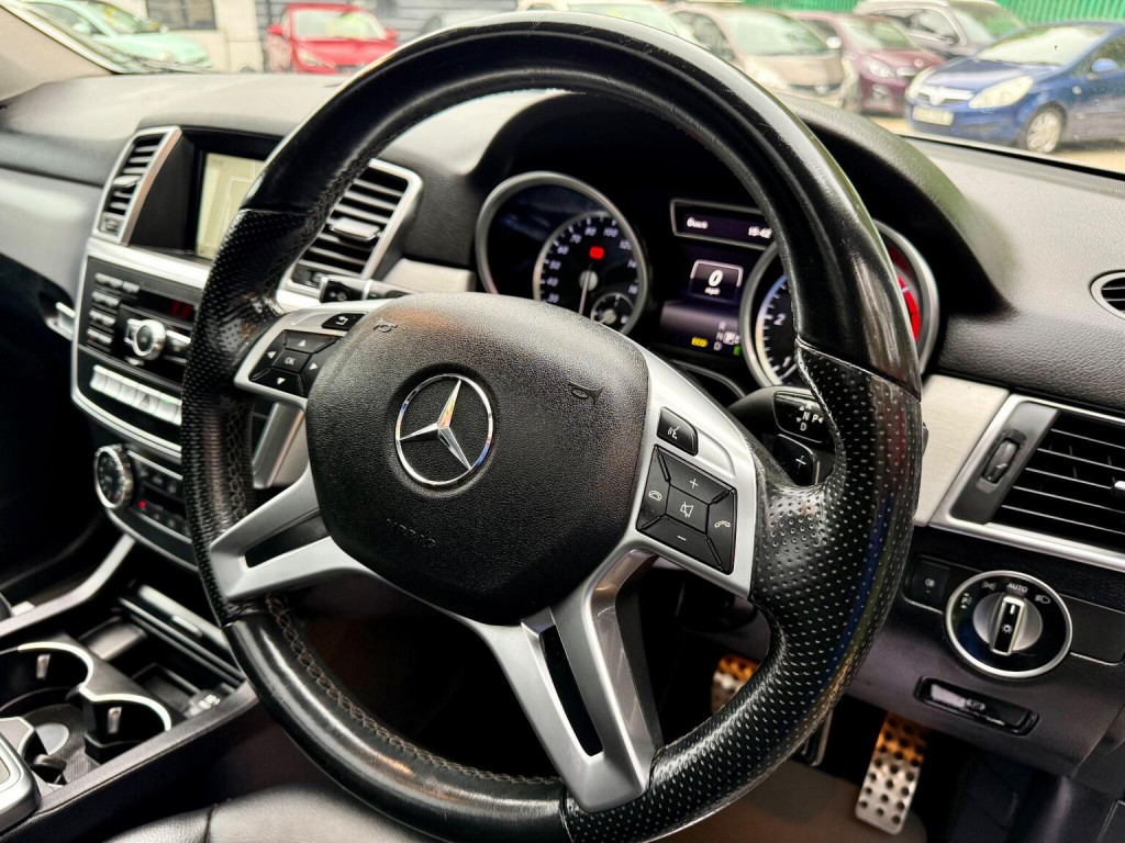 MERCEDES-BENZ M CLASS