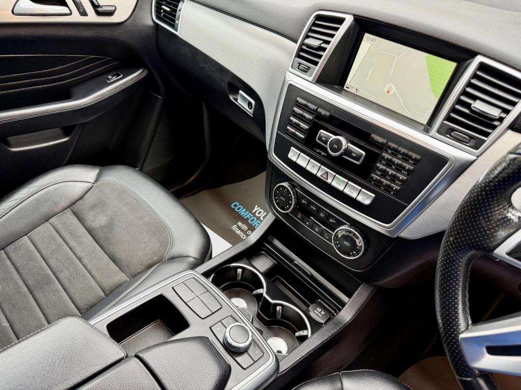 MERCEDES-BENZ M CLASS