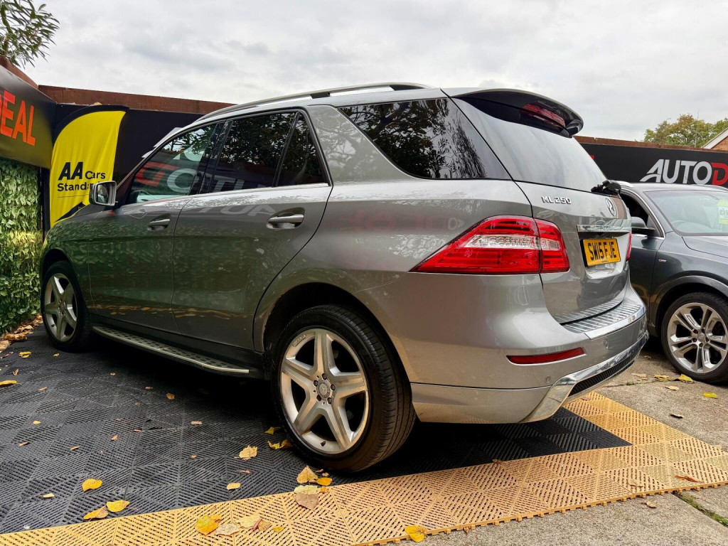 MERCEDES-BENZ M CLASS