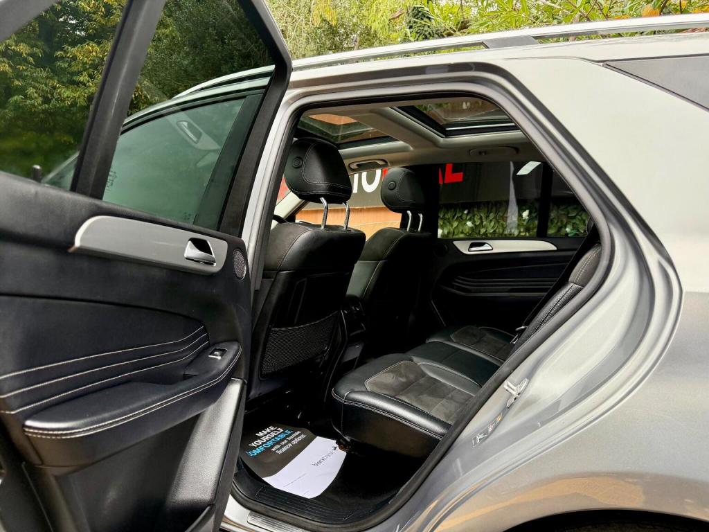 MERCEDES-BENZ M CLASS