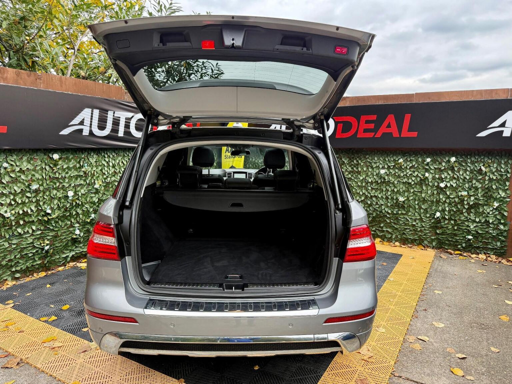 MERCEDES-BENZ M CLASS