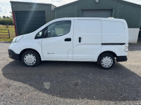 NISSAN E-NV200