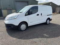 NISSAN E-NV200