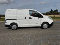 NISSAN E-NV200
