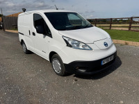 NISSAN E-NV200