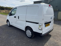 NISSAN E-NV200