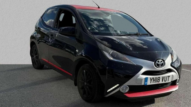 TOYOTA AYGO 1.0 VVT-i x-press