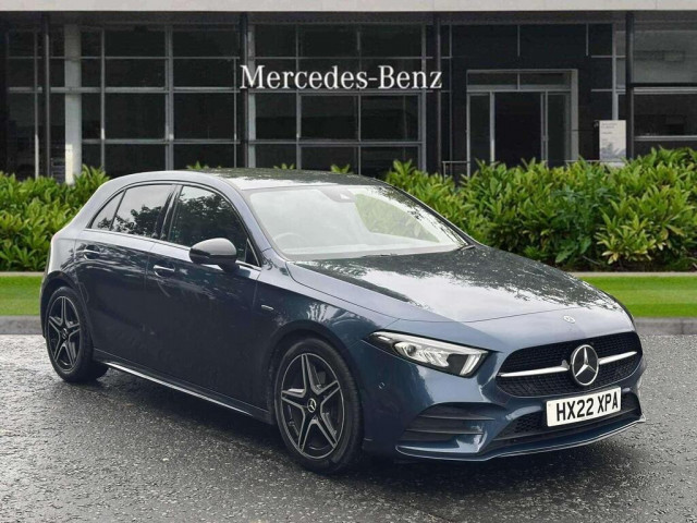 MERCEDES-BENZ A CLASS 1.3 A180 AMG Line Edition