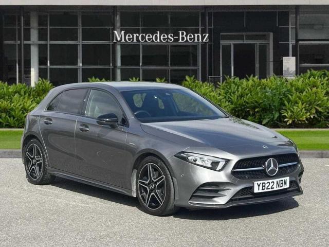 MERCEDES-BENZ A CLASS 1.3 A180 AMG Line Edition