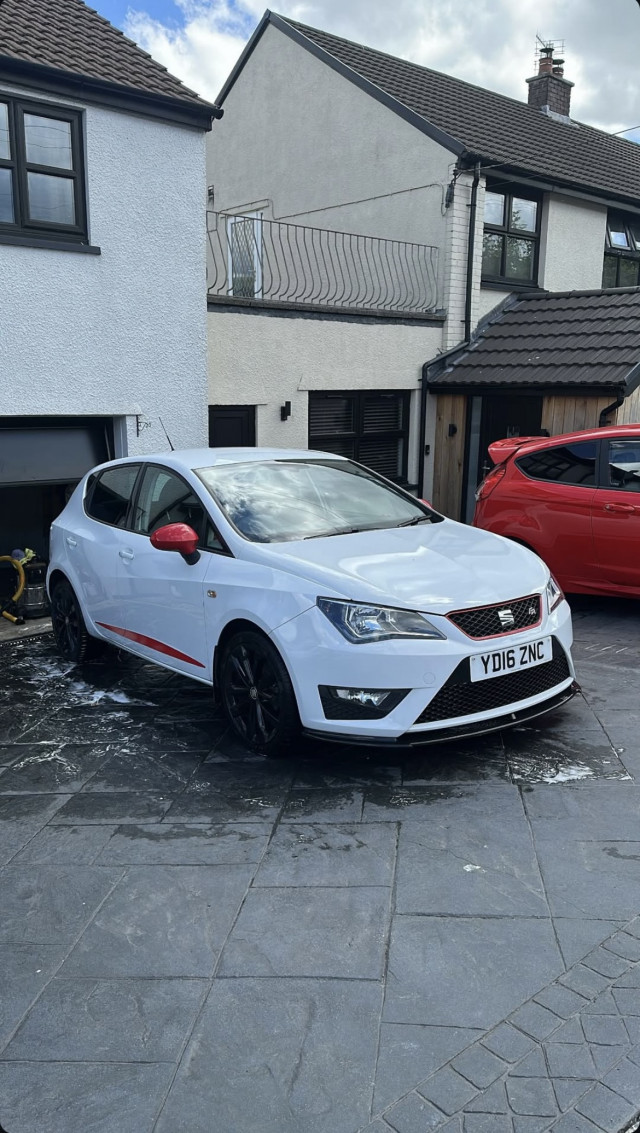 SEAT IBIZA 1.2 TSI FR Red Edition