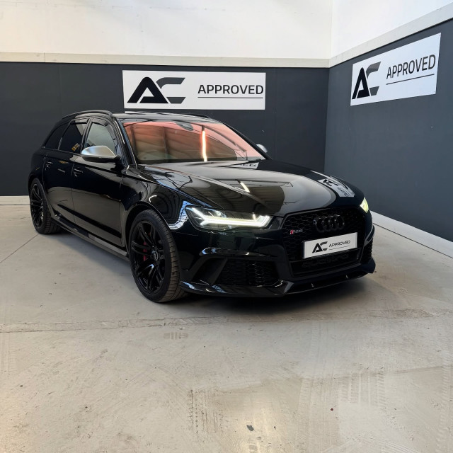 AUDI RS6 4.0 TFSI V8