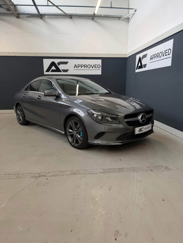 MERCEDES-BENZ CLA 1.6 CLA180 Sport