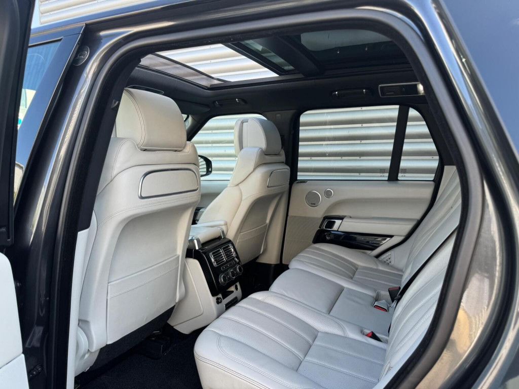 LAND ROVER RANGE ROVER