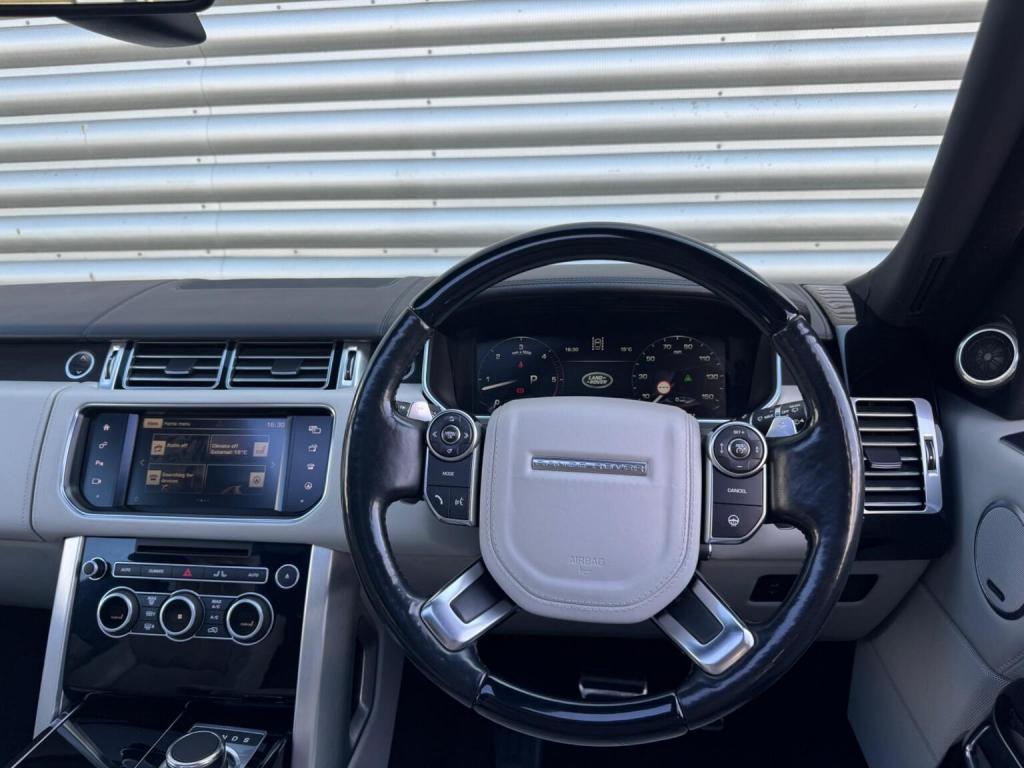 LAND ROVER RANGE ROVER