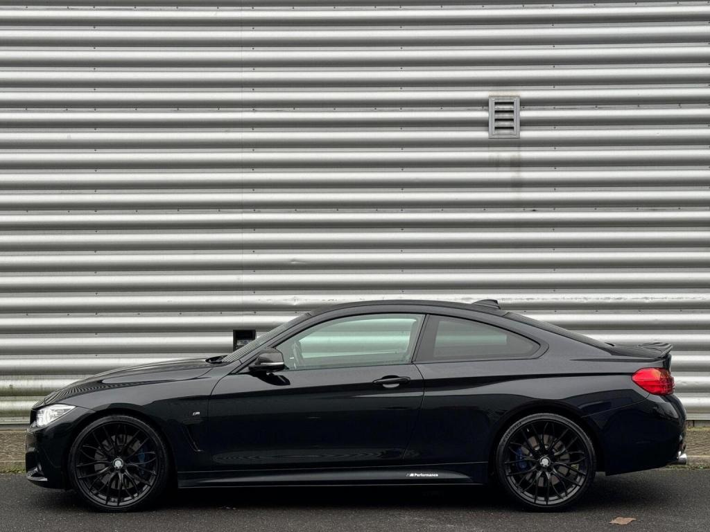 BMW 4 SERIES