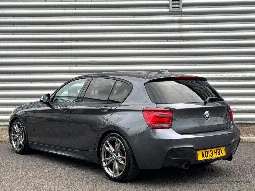 BMW 1 SERIES
