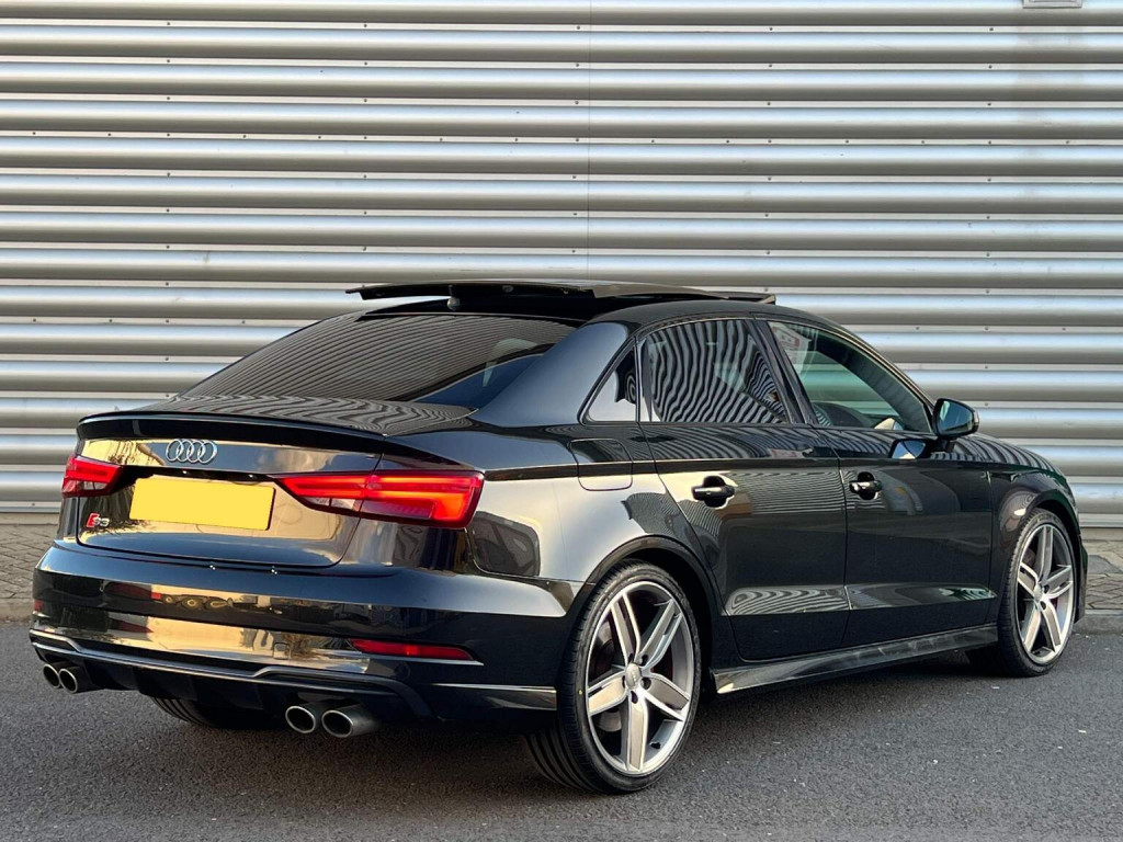AUDI S3
