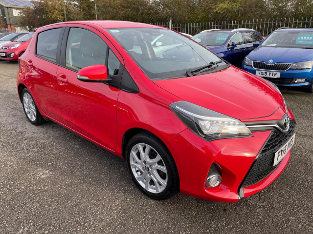 TOYOTA YARIS