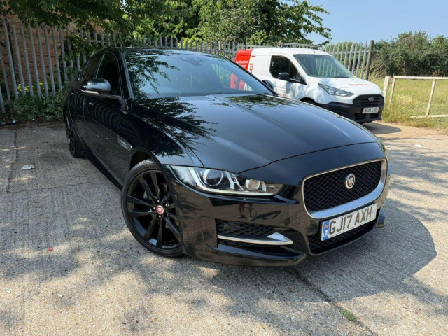 JAGUAR XE