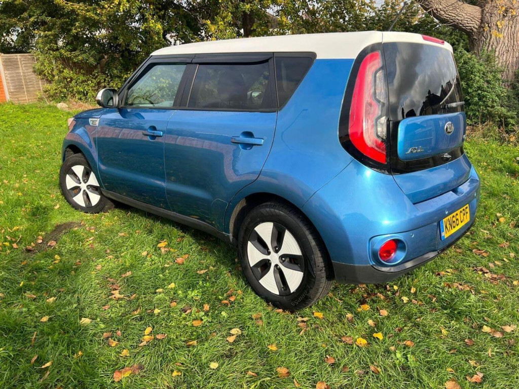 KIA SOUL