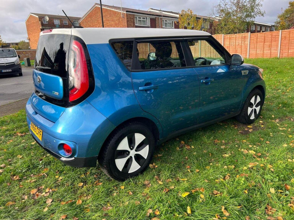 KIA SOUL