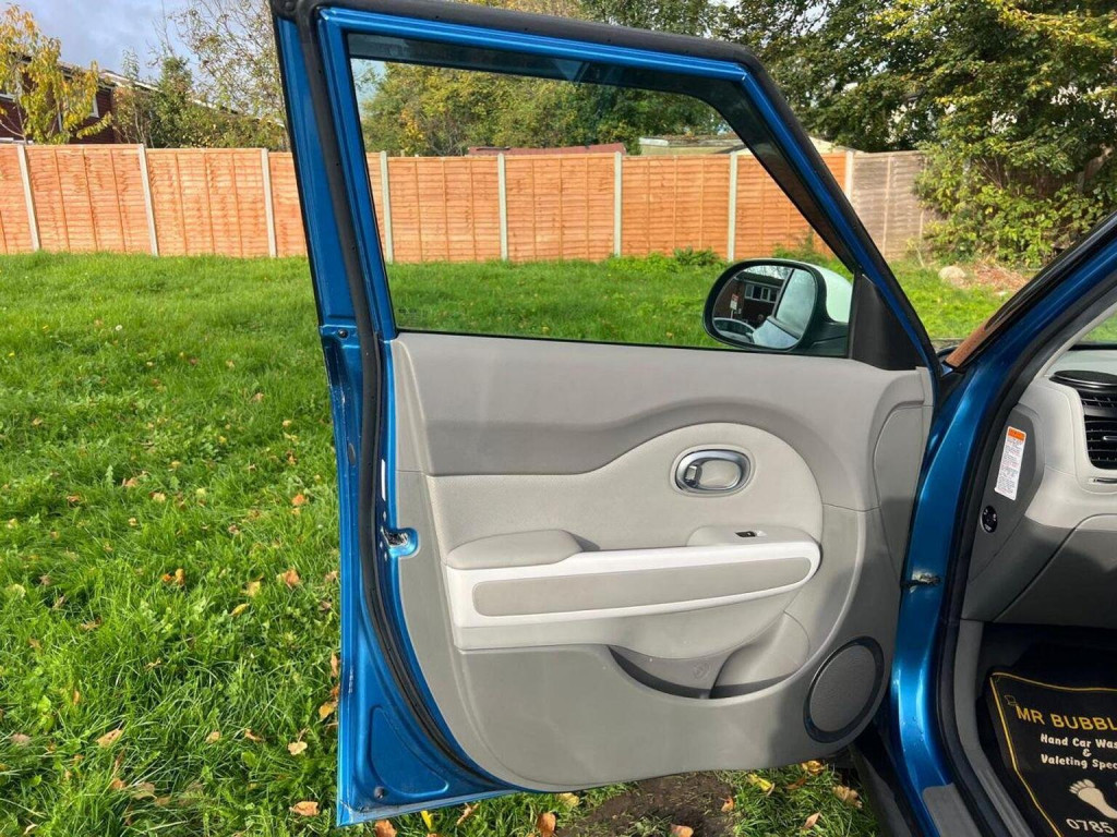 KIA SOUL