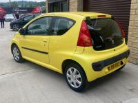 PEUGEOT 107