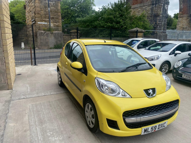 PEUGEOT 107
