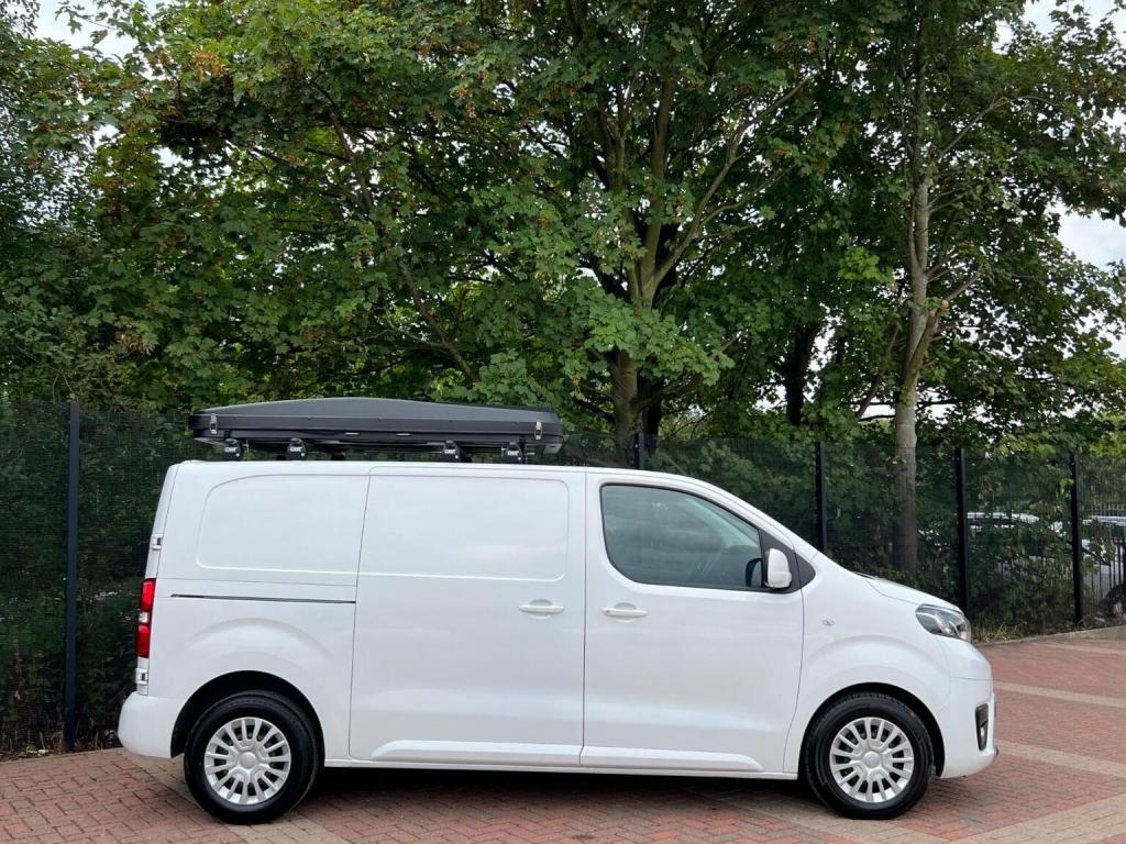 TOYOTA PROACE