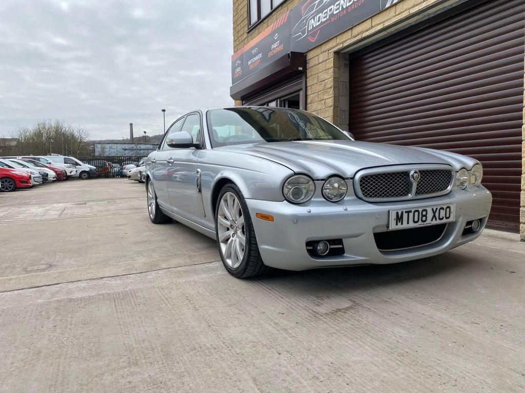 JAGUAR XJ