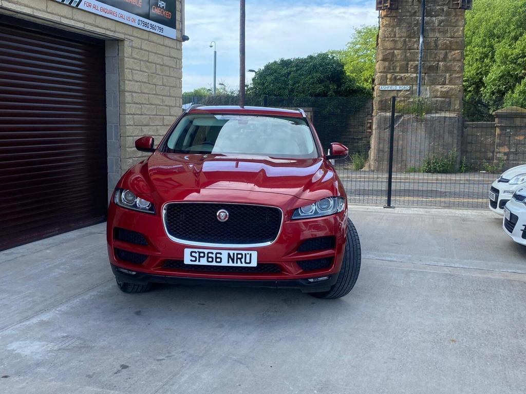 JAGUAR F-PACE