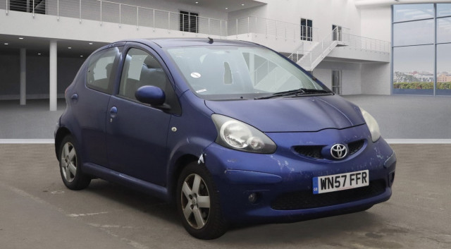 TOYOTA AYGO